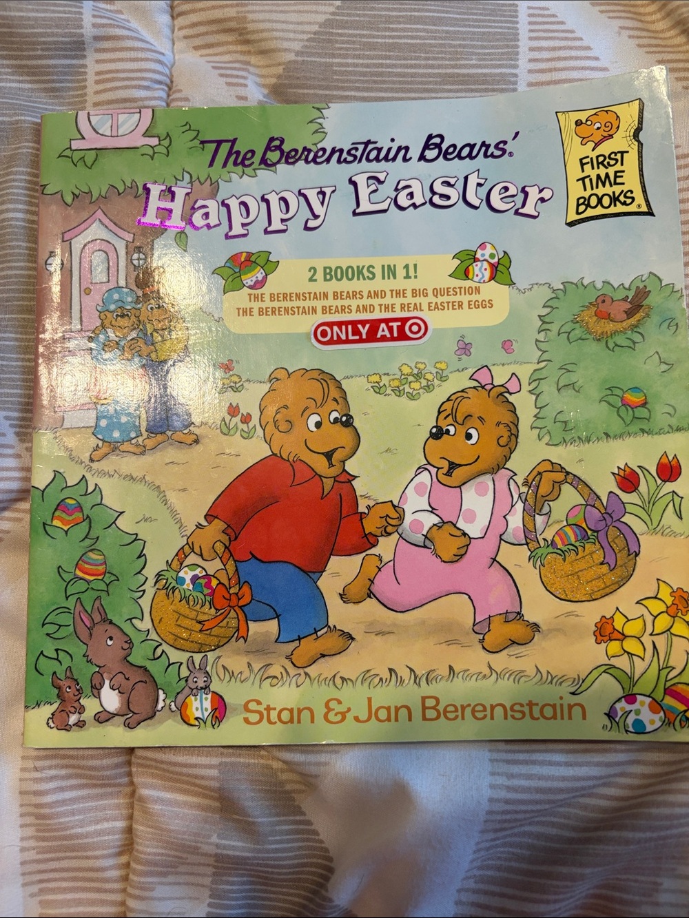 The Berenstain Bears Happy Easter - Kids Book (Pink, Red)